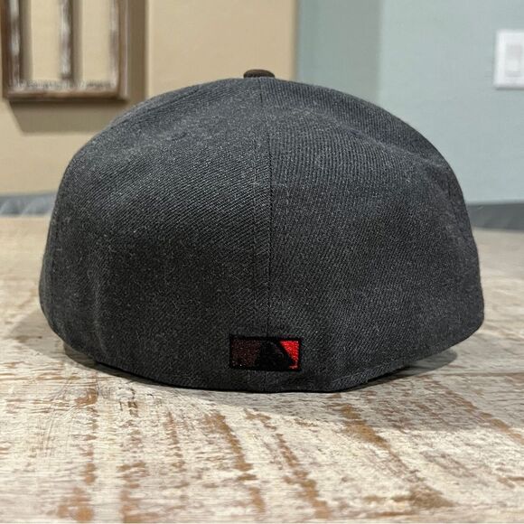 Cincinnati Reds New Era 59Fifty Wool Heather Grey Hat - Picture 6 of 9